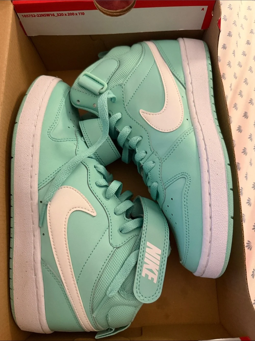 Nike youth size 6 Mint Green & White Mid-Top Sneakers with Velcro Strap